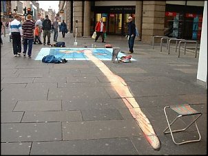 Click image for larger version

Name:	JulianBeeverchickinpoolopposite.jpg
Views:	637
Size:	24.2 KB
ID:	1490