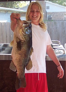 Click image for larger version

Name:	big a fish.jpg
Views:	558
Size:	301.6 KB
ID:	219