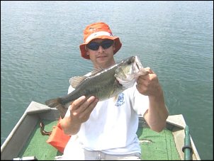 Click image for larger version

Name:	bigfish2.JPG
Views:	1711
Size:	139.9 KB
ID:	2494