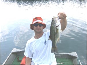 Click image for larger version

Name:	bigfish1.JPG
Views:	1709
Size:	124.7 KB
ID:	2495