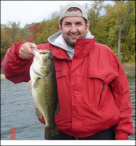 Click image for larger version

Name:	2008-10-05 - fishing pictures 014 - 4lb LM.JPG
Views:	257
Size:	151.3 KB
ID:	3134