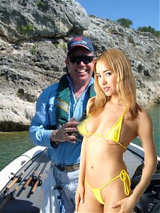 Click image for larger version

Name:	reb-babe.jpg
Views:	864
Size:	104.4 KB
ID:	399