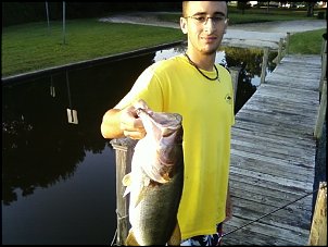 Click image for larger version

Name:	biig bass.jpg
Views:	461
Size:	162.0 KB
ID:	4362