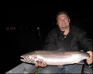 Click image for larger version

Name:	big steelhead2.JPG
Views:	713
Size:	50.1 KB
ID:	4566