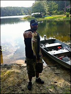 Click image for larger version

Name:	4lb bass.jpg
Views:	426
Size:	160.3 KB
ID:	6156
