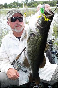 Click image for larger version

Name:	7_9_09_Bass_ken with green.jpg
Views:	1658
Size:	33.3 KB
ID:	6422