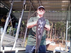 Click image for larger version

Name:	12 pound catfish jugging.jpg
Views:	440
Size:	66.5 KB
ID:	6965