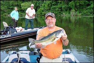 Click image for larger version

Name:	KDog and john.jpg
Views:	365
Size:	90.4 KB
ID:	7871