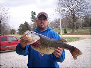 Click image for larger version

Name:	Dustin's 8lb. fish 005s.jpg
Views:	471
Size:	255.6 KB
ID:	6439