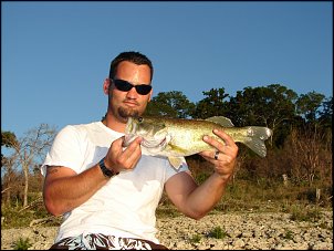 Click image for larger version

Name:	Bass Pictures 001.jpg
Views:	407
Size:	405.8 KB
ID:	2300