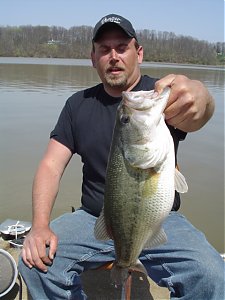 Click image for larger version

Name:	BIGBASS66.jpg
Views:	388
Size:	148.7 KB
ID:	588