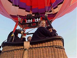 Click image for larger version

Name:	ballonride.jpg
Views:	348
Size:	67.2 KB
ID:	381