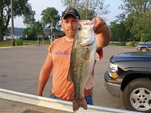 Click image for larger version

Name:	BIGBASS71.jpg
Views:	409
Size:	59.2 KB
ID:	589